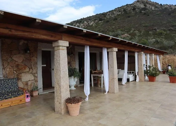 Osseddu Будинок відпочинку Ольбія